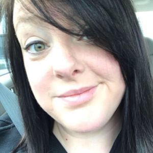 Meet your Posher, Caitlin